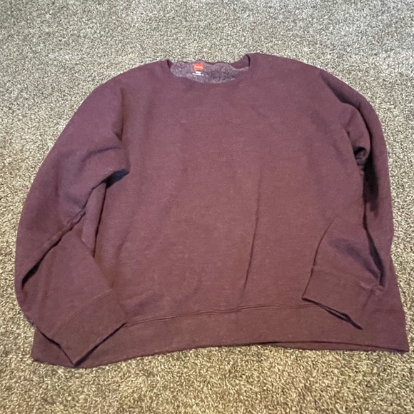 Sweaters - Picture 3 of 4